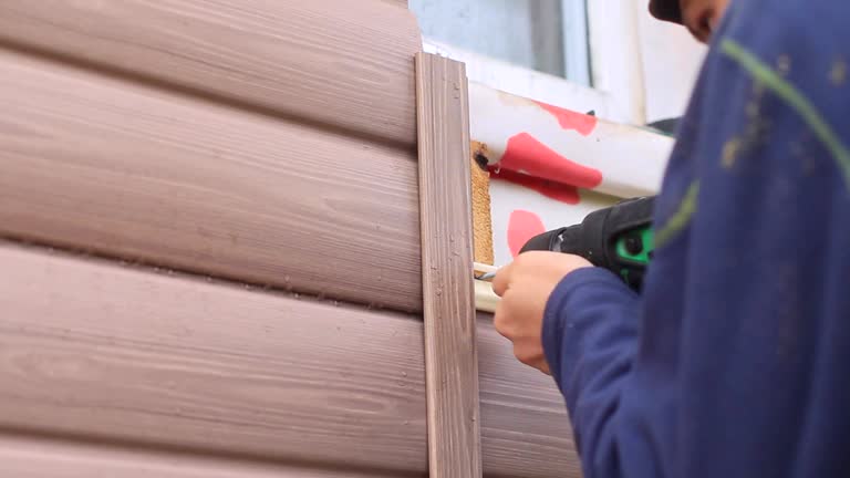 Affordable Siding Repair and Maintenance Services in Bardmoor, FL